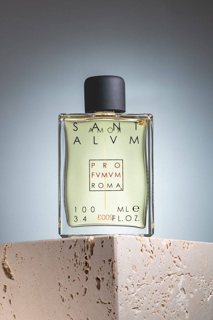 Pro Fvmvm Roma Santalum