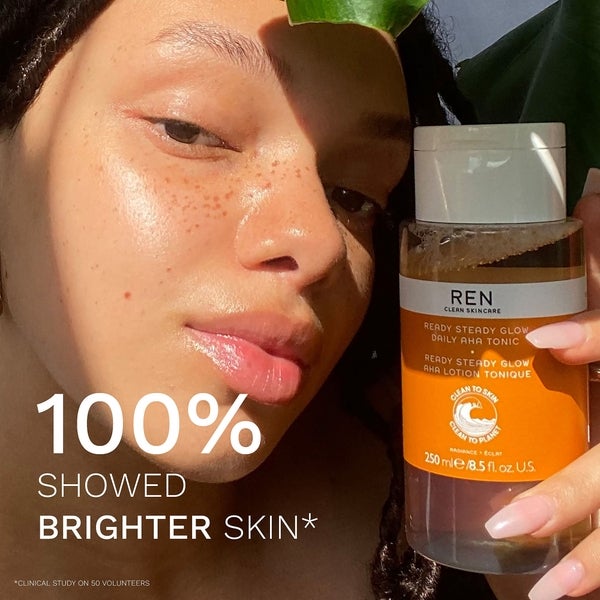 REN Clean Skincare REN Ready Steady Glow tonico uso quotidiano agli AHA Soddisfazione Garantita