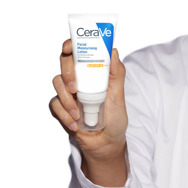 CeraVe CeraVe AM Facial Moisturising Lotion SPF30 with Ceramides for Normal to Dry Skin 52ml Moda