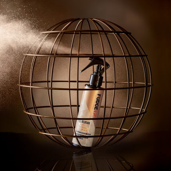Fudge Professional Fudge Professional All Blonde Condition and Sheild Mist 150ml Sconti questo mese