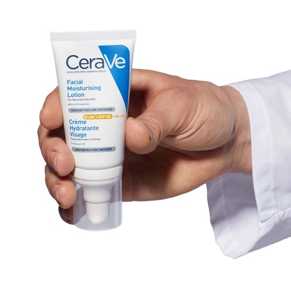 CeraVe CeraVe AM Lozione Idratante Viso SPF50 per Pelle da Normale a Secca 52ml Acquista Ora