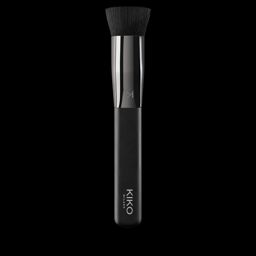 Kikocosmetics face 06 sponge core foundation brush Promozione temporanea