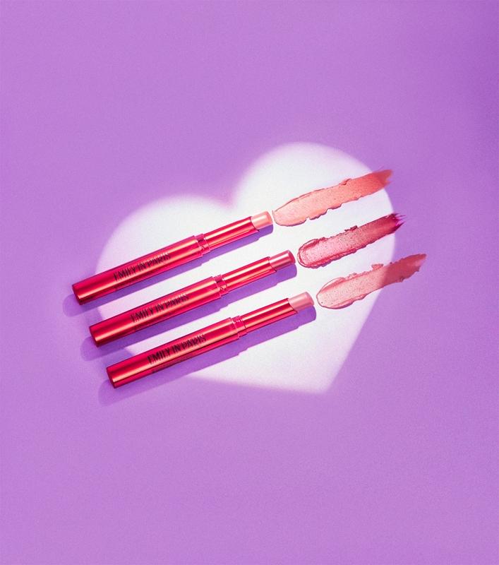 Makeup Revolution Makeup Revolution X Emily In Paris rossetto in crema altamente pigmentato effetto opaco Spedizione Gratuita