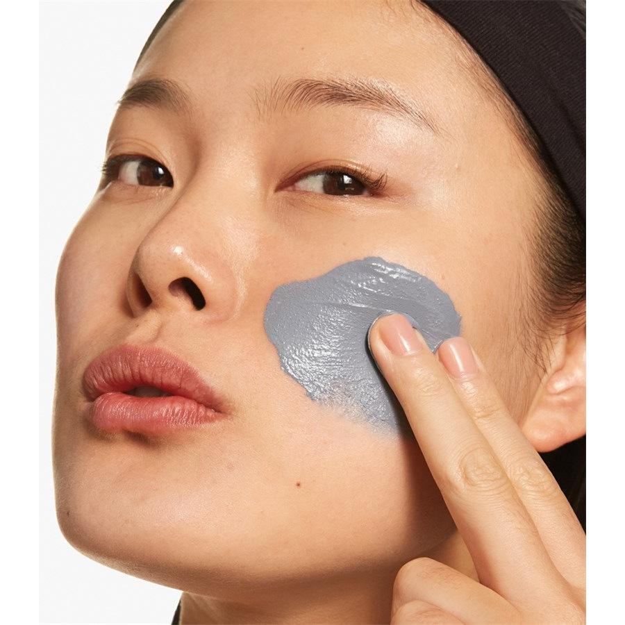 Clinique Prodotti esfolianti 2-in-1 Charcoal Mask + Scrub Bestseller