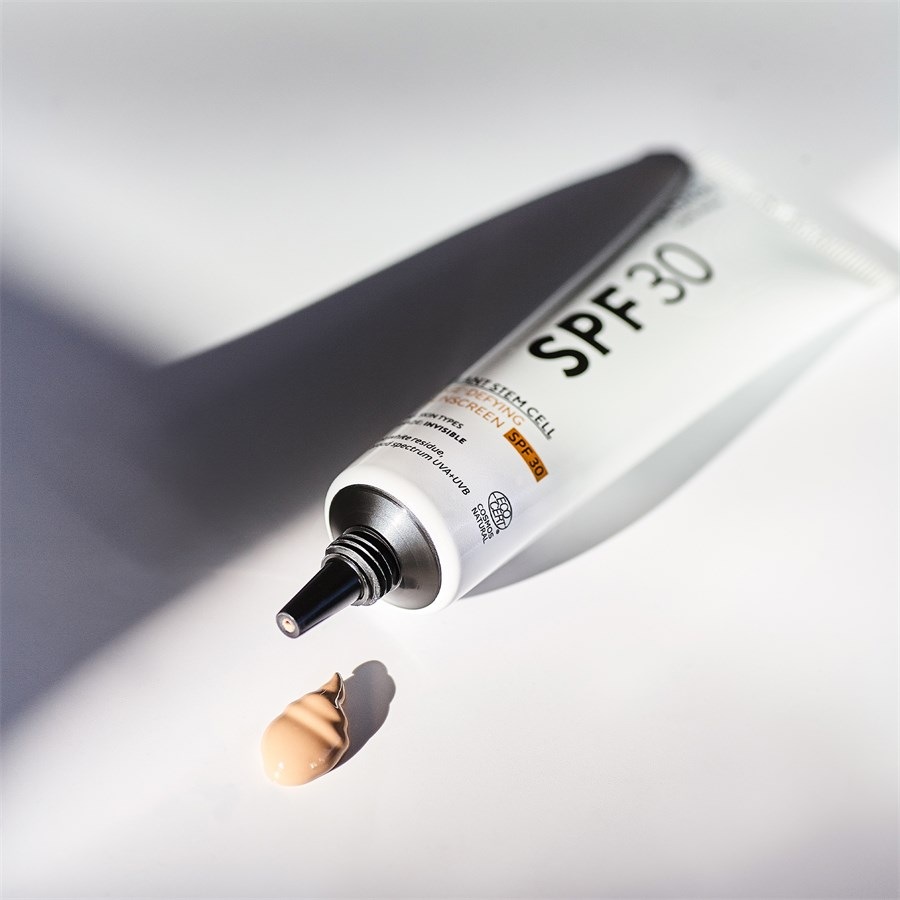 MÁDARA Protezione solare Plant Stem Cell Age-Defying Face Sunscreen SPF 30 Rilascio limitato